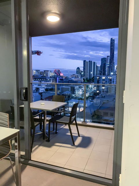 M&A Apartments - Accommodation Redcliffe 9