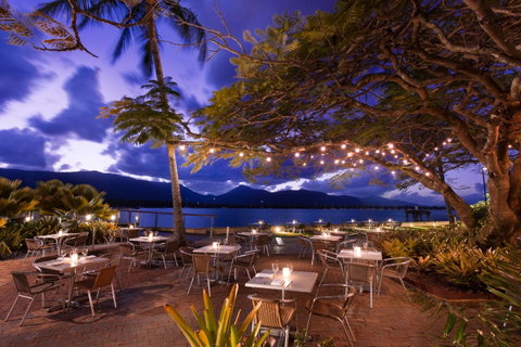 Hilton Cairns - Accommodation Redcliffe 24