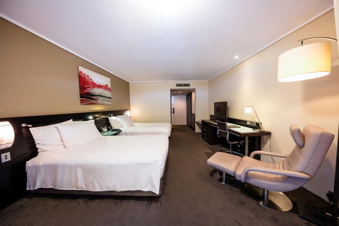 Hilton Cairns - Accommodation Redcliffe 32