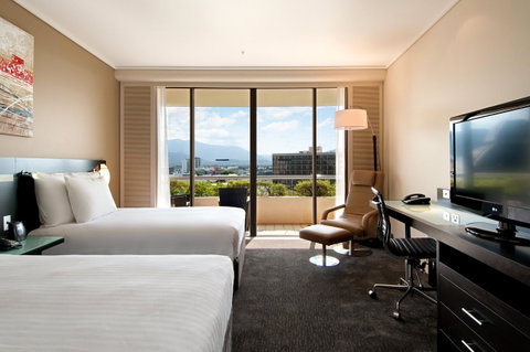Hilton Cairns - Accommodation Redcliffe 33