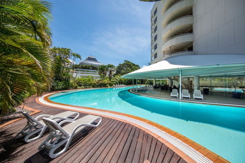 Hilton Cairns - Accommodation Redcliffe 13