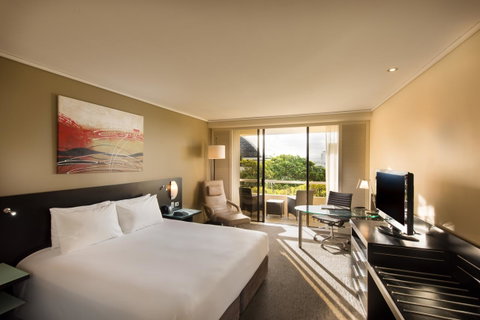 Hilton Cairns - Accommodation Redcliffe 9