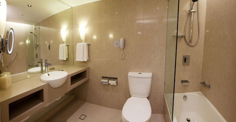 Hilton Cairns - Accommodation Redcliffe 28