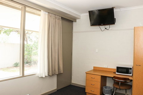 Salisbury Hotel Motel - Accommodation Redcliffe 19