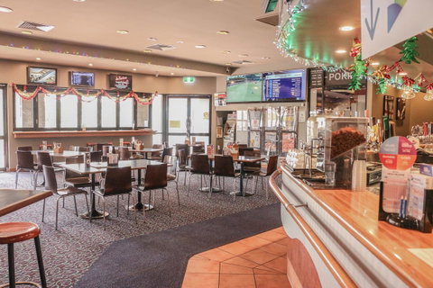 Salisbury Hotel Motel - Accommodation Redcliffe 26