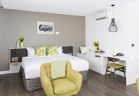 The Kingsford Brisbane Airport, Ascend Hotel Collection - Accommodation Redcliffe 0