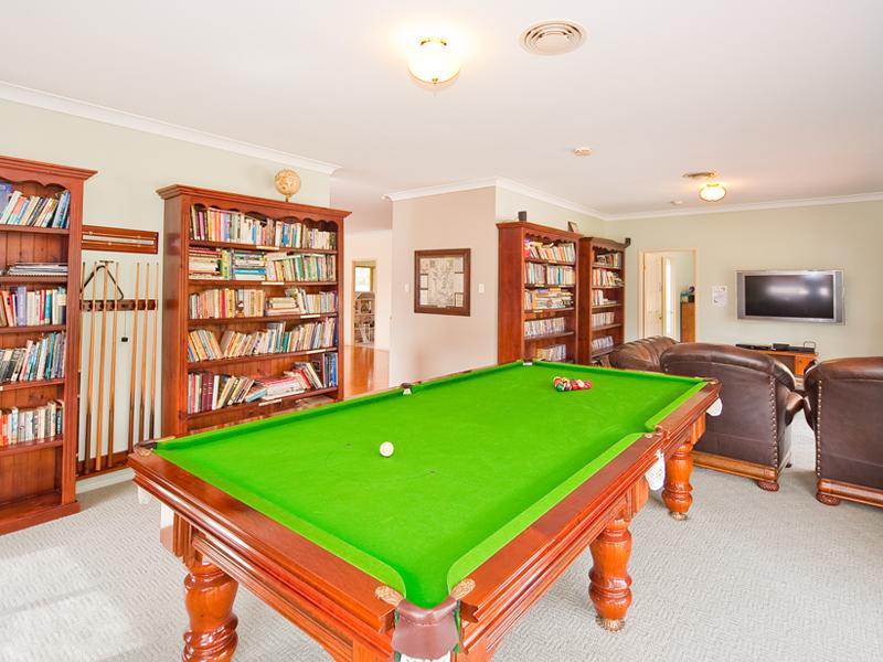 White Patch QLD Accommodation Redcliffe