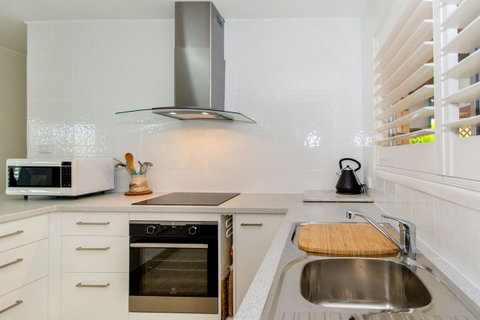 Lowset Sweetie, Central To Everything - Partridge St, Bongaree - Accommodation Redcliffe 14
