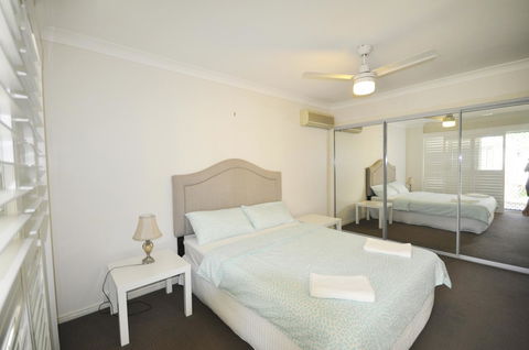 Ocean Wave - Accommodation Redcliffe 11