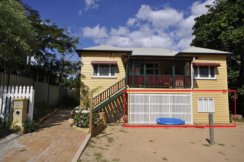 Retro Beach Flat - Accommodation Redcliffe 15