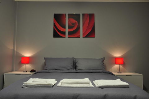 Bribie Island Square - Accommodation Redcliffe 8