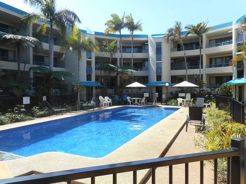 Placid Waters Holiday Apartments - Accommodation Redcliffe 3