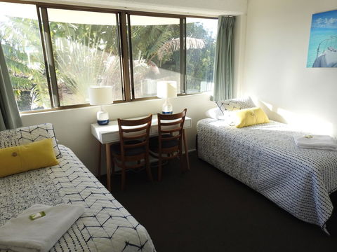 Placid Waters Holiday Apartments - Accommodation Redcliffe 11