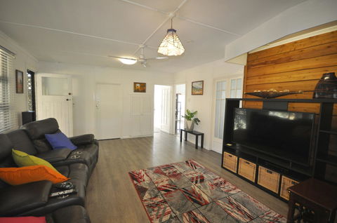 Beachside Beauty - Accommodation Redcliffe 10