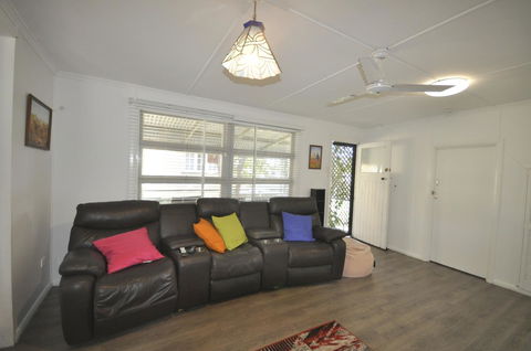 Beachside Beauty - Accommodation Redcliffe 8