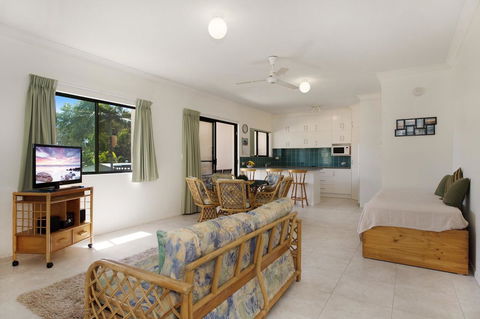 Quiet Location Across From Waterfront - South Esp, Bongaree - Accommodation Redcliffe 12