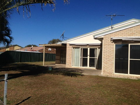 Private Canal Duplex With Pontoon - Oleander Drive, Bongaree - Accommodation Redcliffe 3