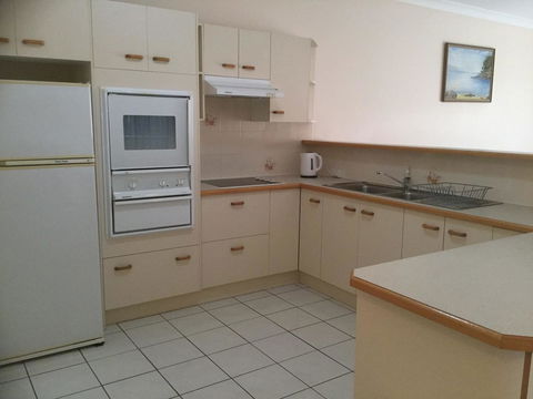 Private Canal Duplex With Pontoon - Oleander Drive, Bongaree - Accommodation Redcliffe 6