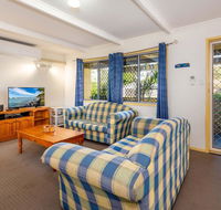 Pet Friendly Cottage in the Heart of Bribie - Wirraway St Bongaree - Accommodation Redcliffe