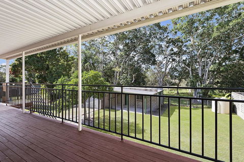 Waterfront Retreat With Room For A Boat - Welsby Pde, Bongaree - Accommodation Redcliffe 2