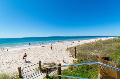Short Stroll To Surf Beach - North Street, Woorim - Accommodation Redcliffe 15