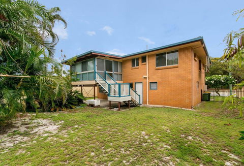 Short Stroll To Surf Beach - North Street, Woorim - Accommodation Redcliffe 16
