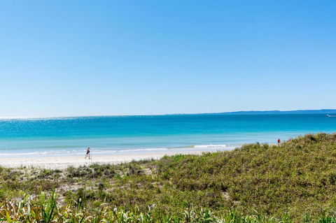 Short Stroll To Surf Beach - North Street, Woorim - Accommodation Redcliffe 8