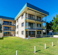 Great Views ground floor unit Clearview Apartments South Esplande Bongaree - Accommodation Redcliffe