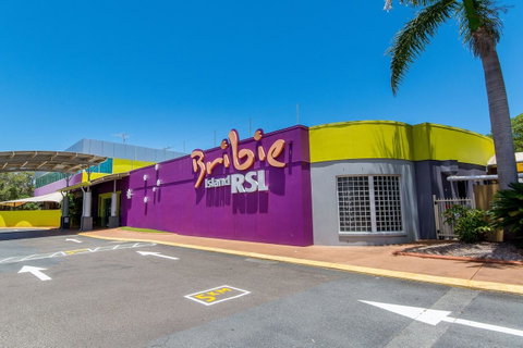 Water Views - Top Floor -Clearview Apartments South Esp, Bongaree - Accommodation Redcliffe 4