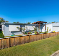 Fabulous Family Destination in Paradise Parade Bongaree - Accommodation Redcliffe