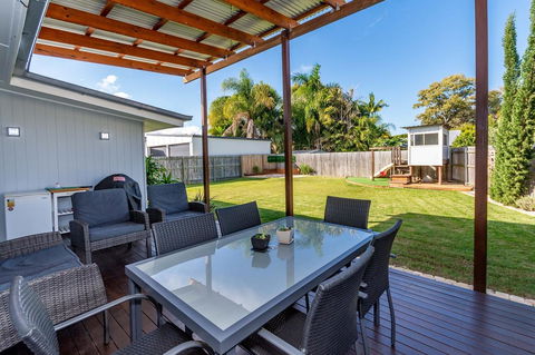 Fabulous Family Destination In Paradise Parade, Bongaree - Accommodation Redcliffe 5