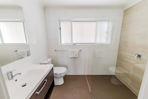 Samarinda Jewel By The Sea - Accommodation Redcliffe 16