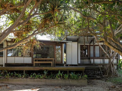 Laguna House - Accommodation Redcliffe 8