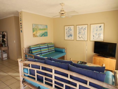 Cylinder Cove 1 - Accommodation Redcliffe 3