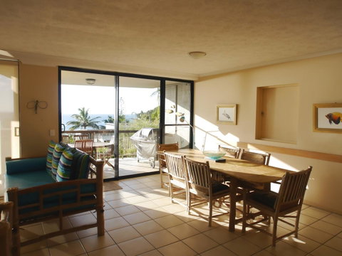 Cylinder Cove 1 - Accommodation Redcliffe 2