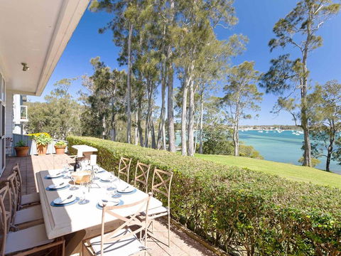 'Corlette Waterfront', 2/44 Danalene Parade - Waterfront Luxury, WIFI, Aircon, Boat Parking - Accommodation Redcliffe 1