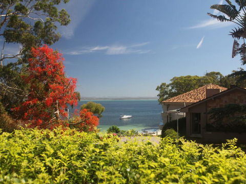'Dutchies Vista' 1/45 Christmas Bush Ave - Ground Floor Duplex With Stunning Water Views - Accommodation Redcliffe 0