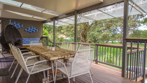 'RIVERSIDE RETREAT' 544 Ocean Drive, North Haven - Accommodation Redcliffe 0