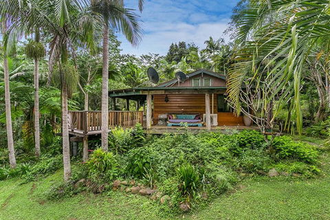 1 Bedroom Home Surrounded By Nature - Accommodation Redcliffe 0