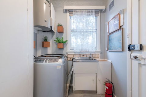 1 Private Double Room In Carramar 1 Minute Walk To Station - SHAREHOUSE - Accommodation Redcliffe 3