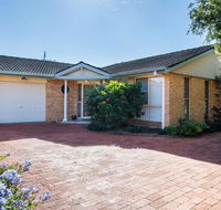 1/4 Huntly Close - Accommodation Redcliffe