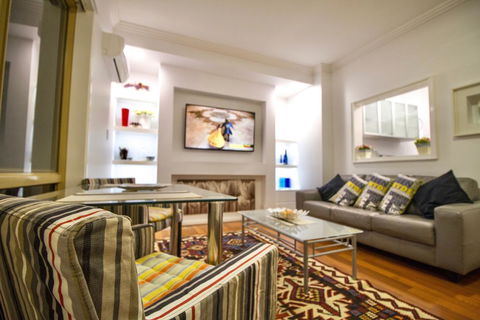 107 Olive Grove Studio Walk To City - Accommodation Redcliffe 0