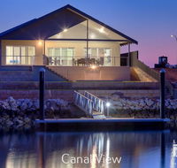 11 Kestrel Place - PRIVATE JETTY - Accommodation Redcliffe