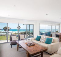 12 Cliff Road - Accommodation Redcliffe