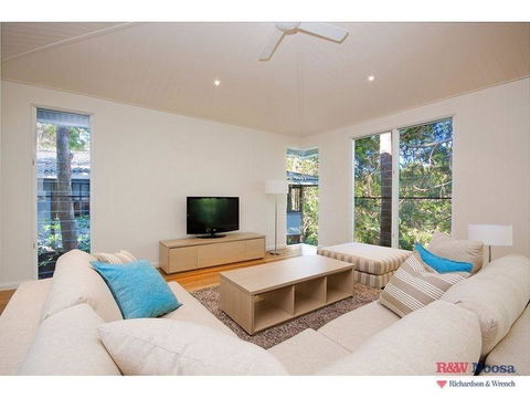 14 Little Cove Road - Accommodation Redcliffe 2
