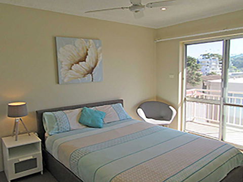 15 'Kanangra', 39 Soldiers Point Road - Fantastic Unit Right On The Water - Accommodation Redcliffe 1