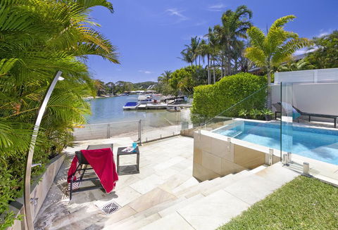 15 Ravenwood - Accommodation Redcliffe 3