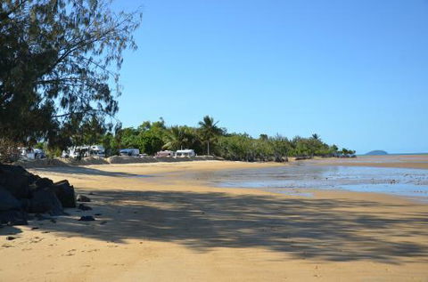 15 Robert Johnstone Parade - Accommodation Redcliffe 1