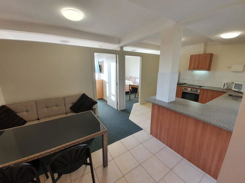 17 Lakeview Plaza - Accommodation Redcliffe 1