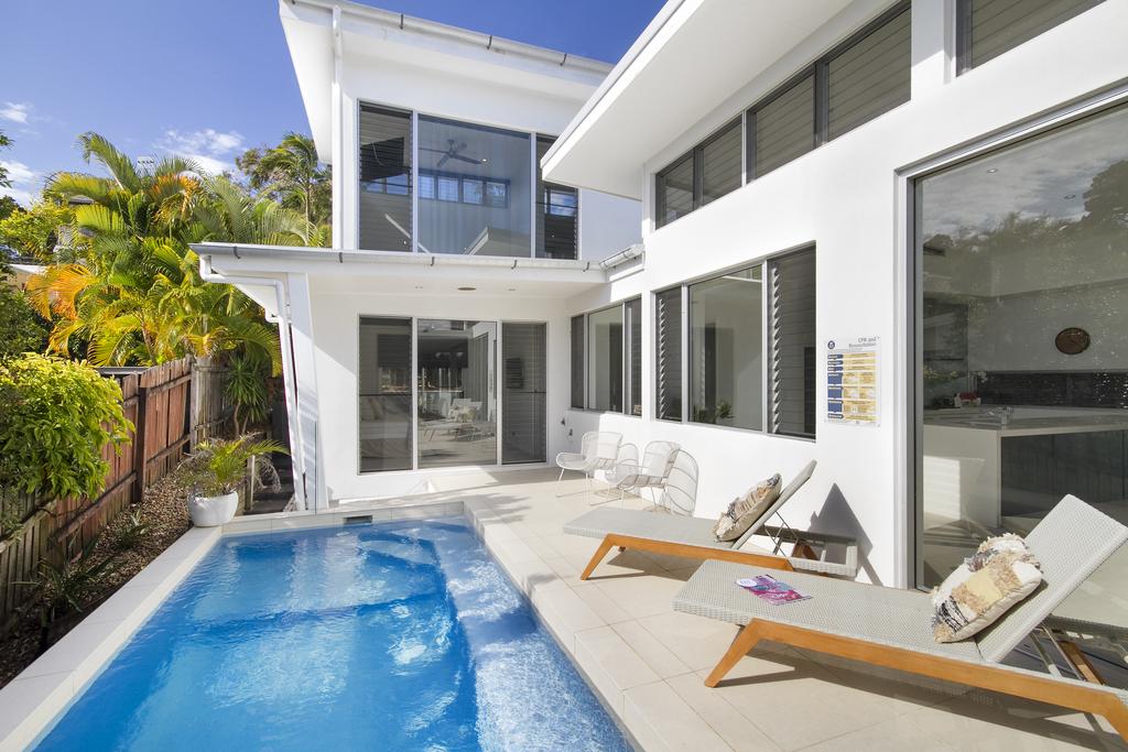 Noosa QLD Accommodation Redcliffe